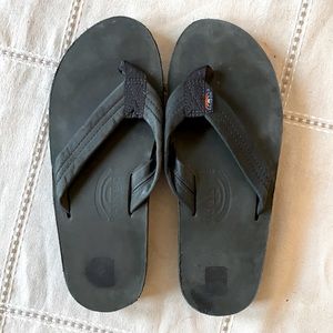 Rainbow Sandals, Black. Men’s 7.5 - 8.